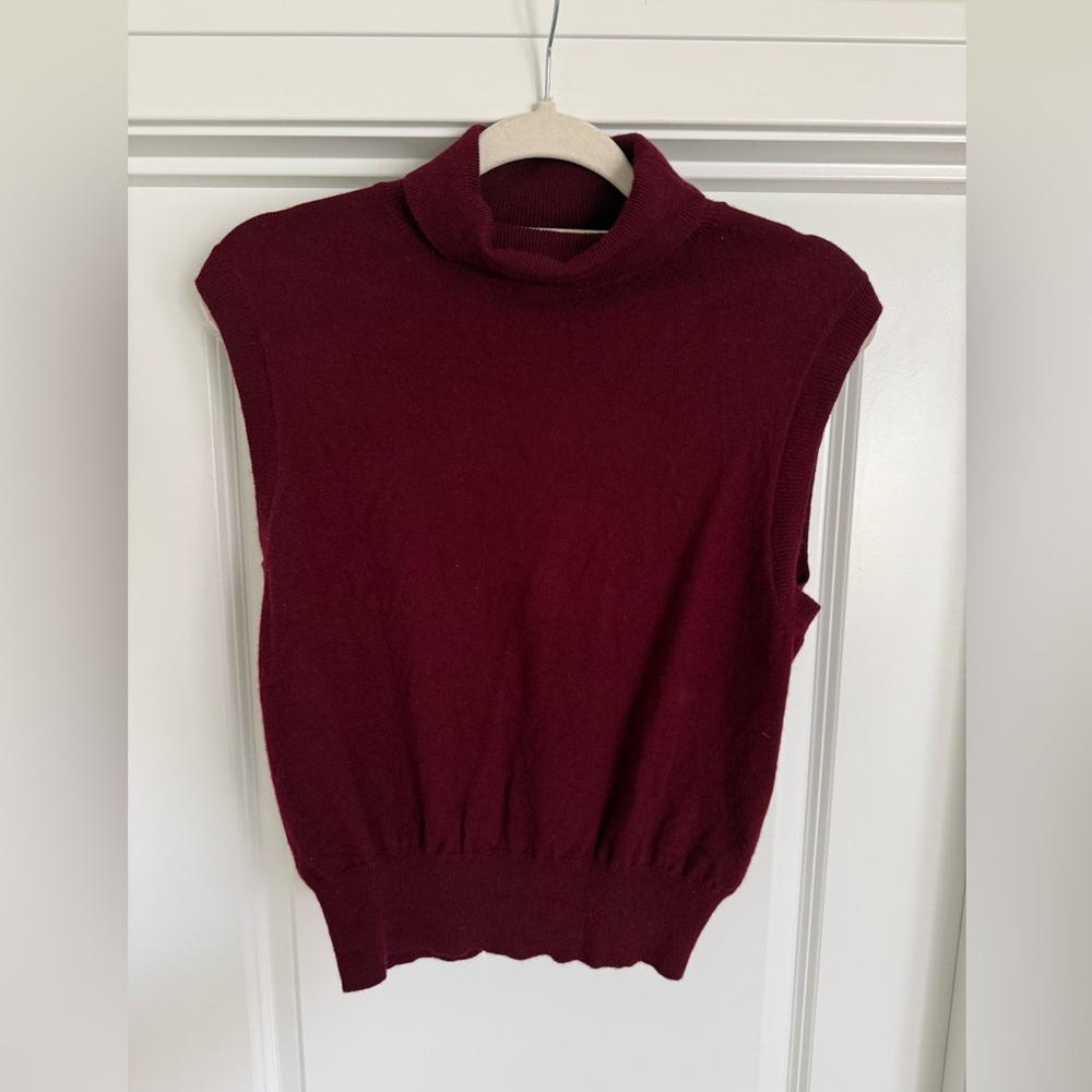 Astr Sleeveless Turtleneck Sweater Vest - Wine